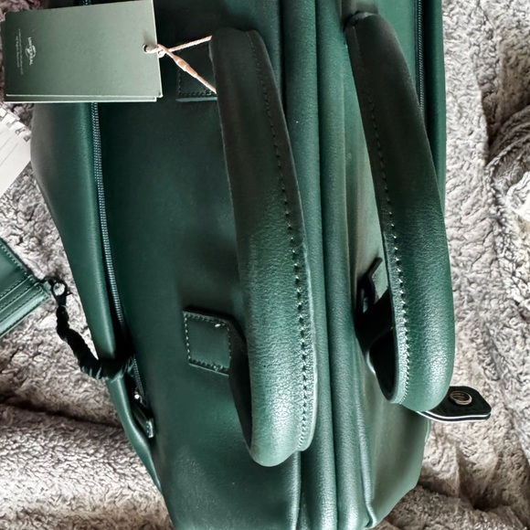 BEIS Wicked Weekender - Picture 3 of 7